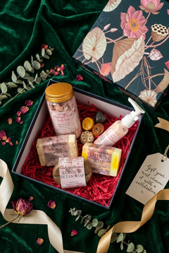 ₹1099: The Classic Collection Gift Box [Most Loved]